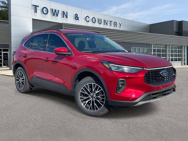 New 2025 Ford Escape SE w/ PHEV Premium Package