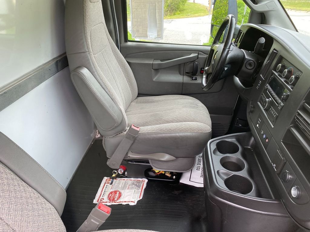 Used 2017 Chevrolet Express 3500 Work Van image 34