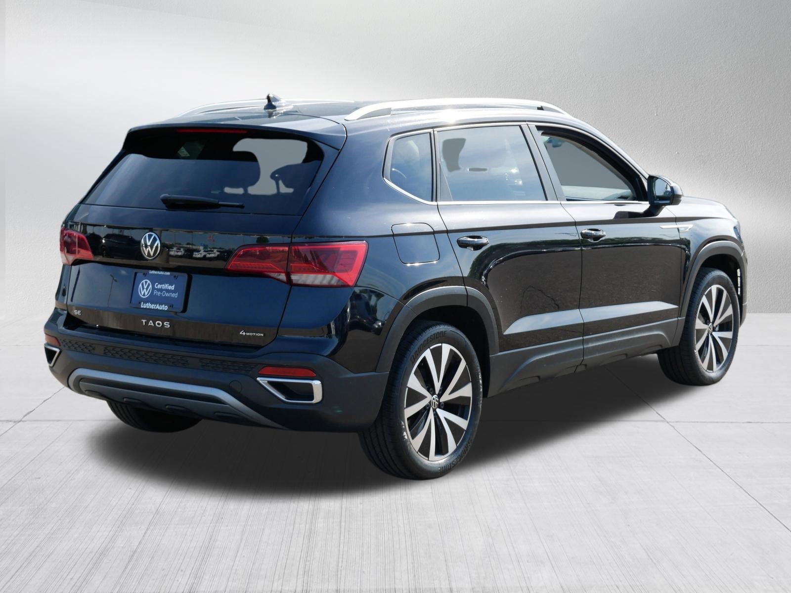 Certified 2023 Volkswagen Taos SE w/ Panoramic Sunroof Package AWD/4WD image 7
