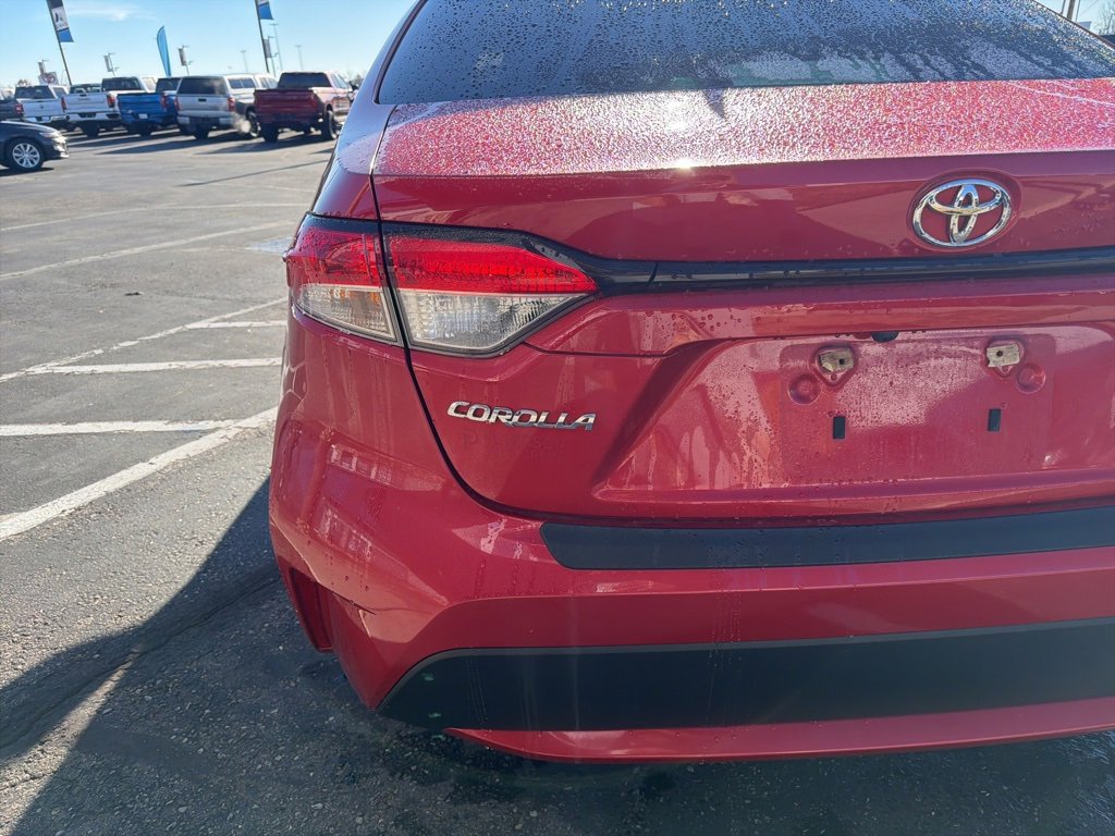 Used 2021 Toyota Corolla LE w/ Body Protection Package (TMS) image 8