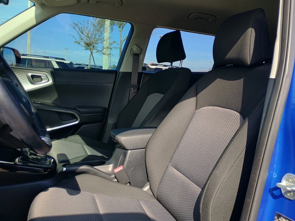Used 2022 Kia Soul X-Line image 13
