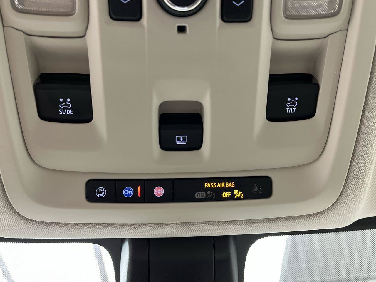Certified 2021 GMC Yukon XL Denali w/ Denali Premium Package AWD/4WD image 31