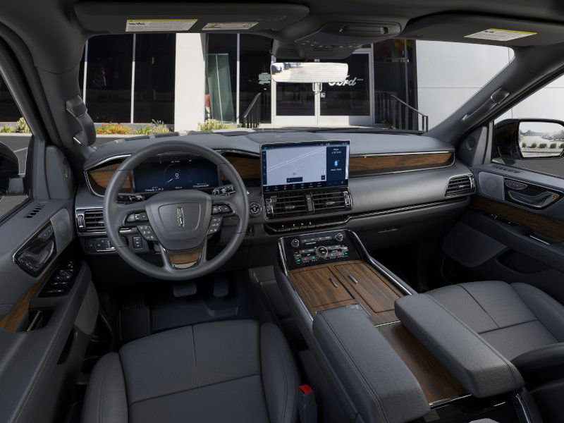 New 2024 Lincoln Navigator L Reserve image 9