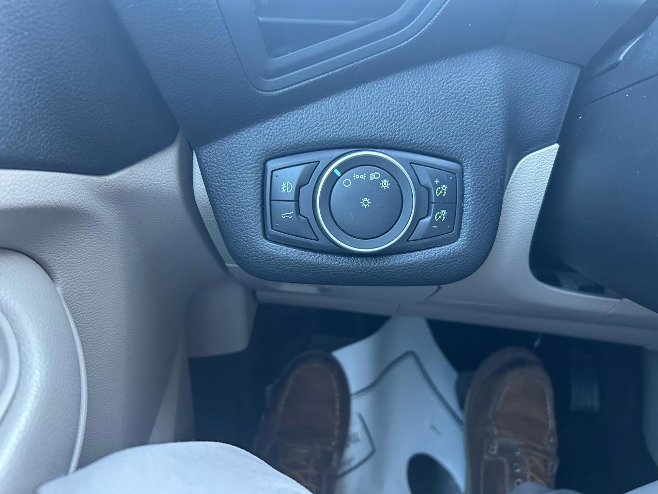 Used 2019 Ford Escape SE image 27