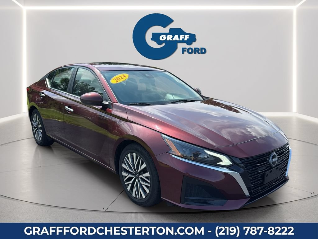Used 2024 Nissan Altima 2.5 SV w/ SV Premium Package FWD image 11