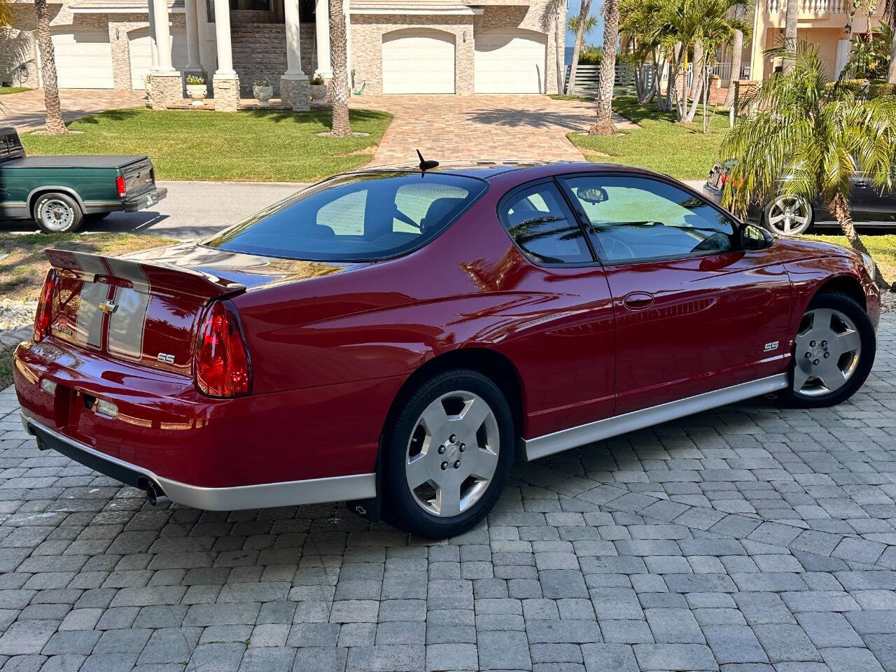 Used 2007 Chevrolet Monte Carlo SS w/ Silver Rally Stripe Package FWD image 8