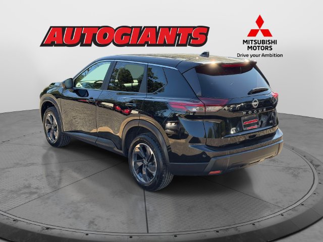 Used 2024 Nissan Rogue SV FWD image 6