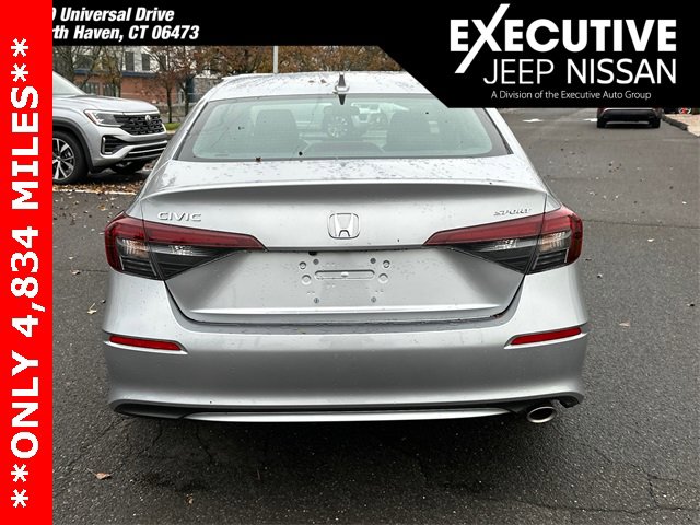 Used 2025 Honda Civic Sport image 3