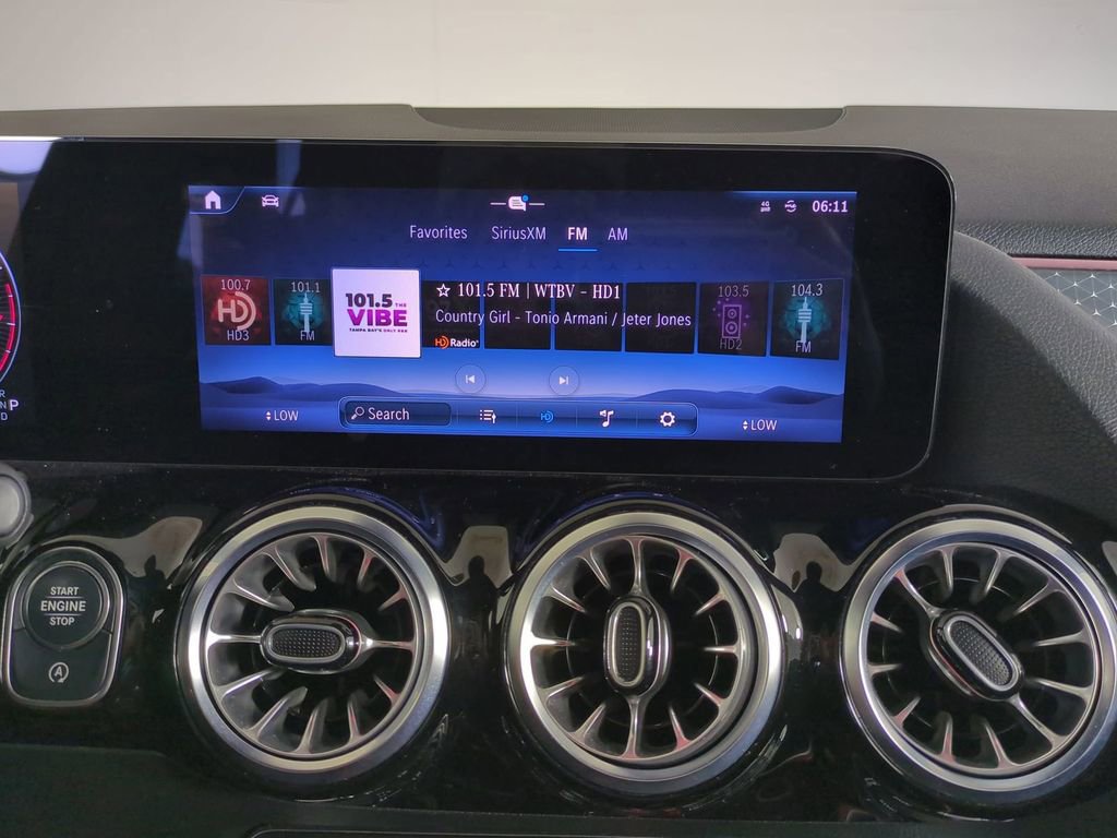 Used 2025 Mercedes-Benz GLA 250 image 21