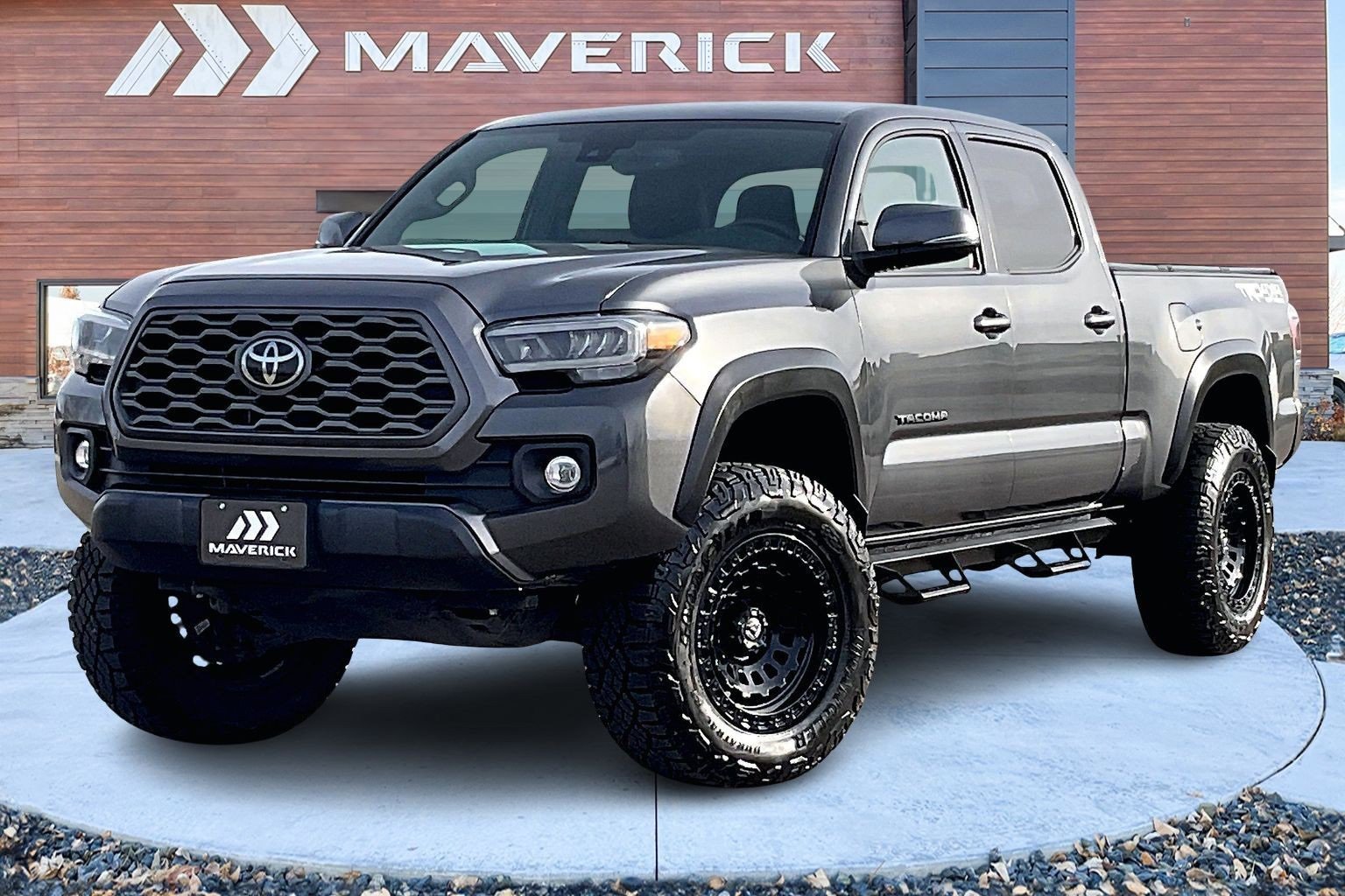 Used 2022 Toyota Tacoma TRD Off-Road image 3