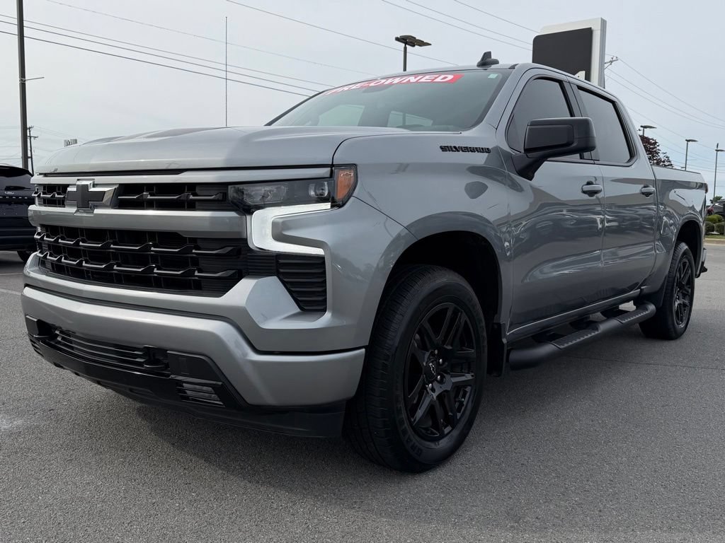 Used 2024 Chevrolet Silverado 1500 RST w/ Rally Edition AWD/4WD image 3