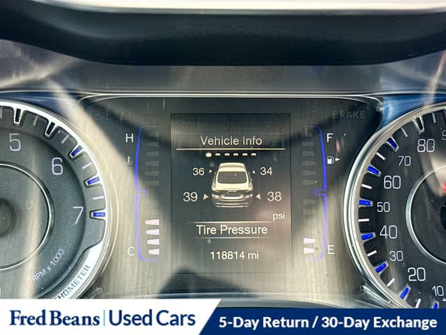 Used 2016 Chrysler 200 Limited FWD image 17