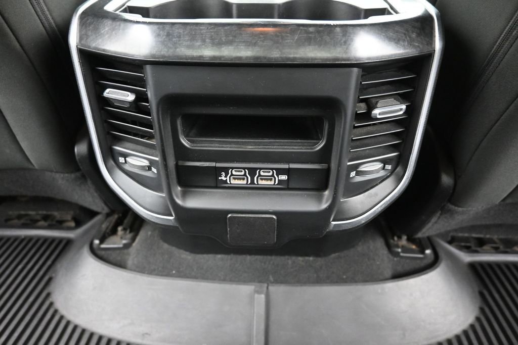 Used 2019 RAM 1500 Big Horn AWD/4WD image 10