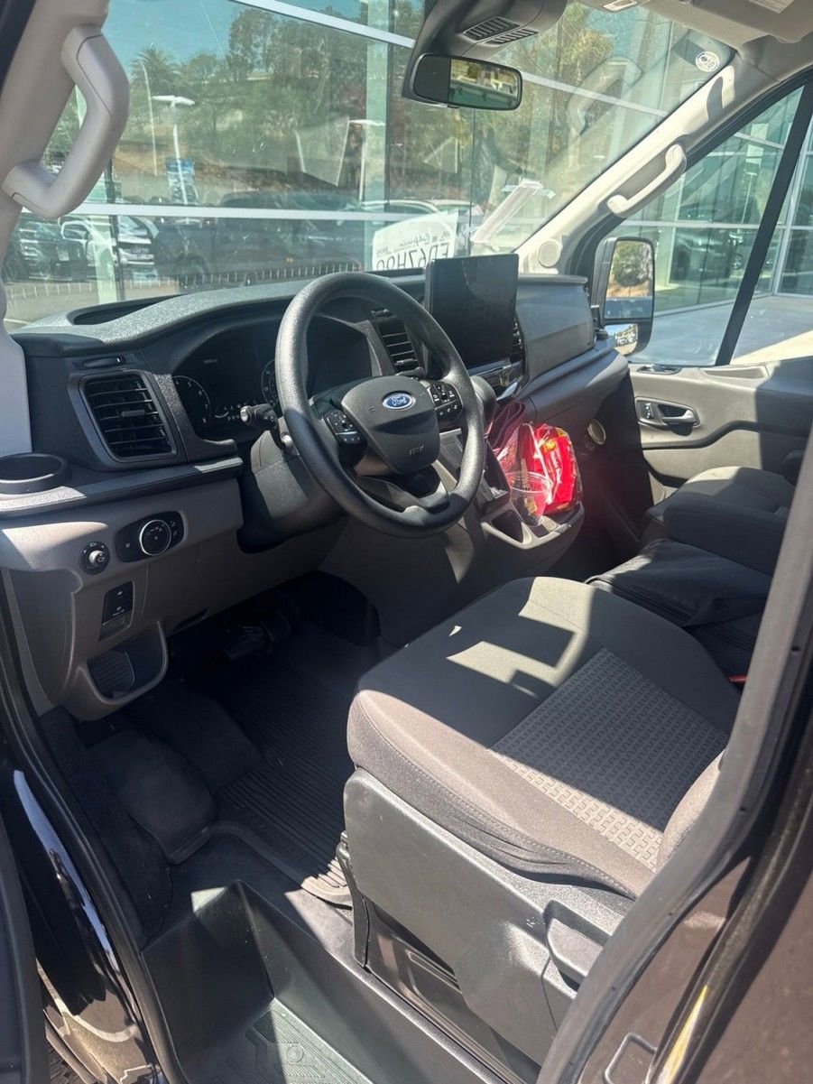 Certified 2025 Ford Transit 350 XLT RWD image 9