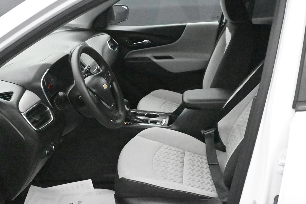 Used 2024 Chevrolet Equinox LS w/ LS Convenience Package FWD image 10