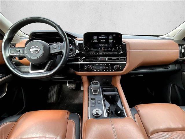 Used 2023 Nissan Pathfinder Platinum w/ Cargo Package AWD/4WD image 12