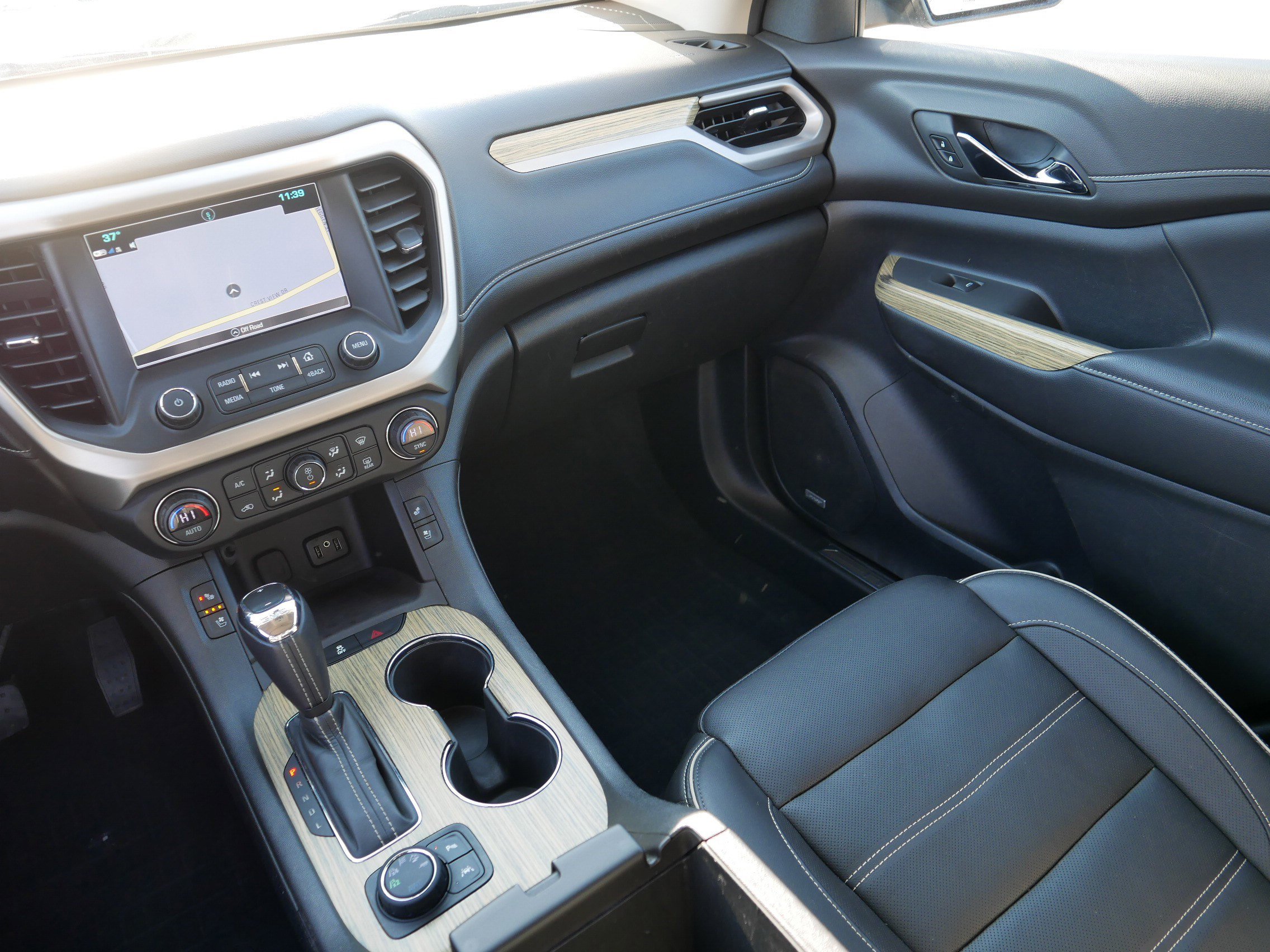 Used 2019 GMC Acadia Denali w/ Technology Package image 11