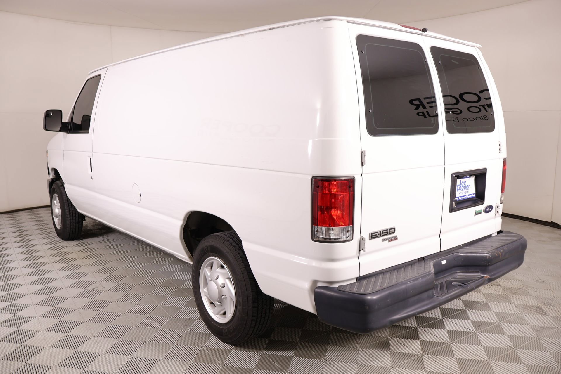 Used 2014 Ford E-150 and Econoline 150 w/ Commercial Cargo Van Package image 19