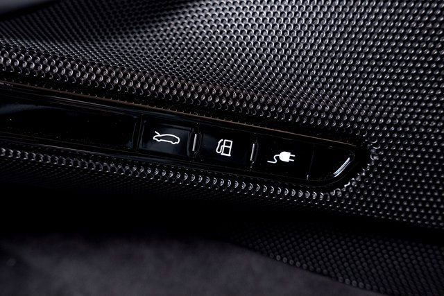 Certified 2025 Ferrari SF90 Spider image 61