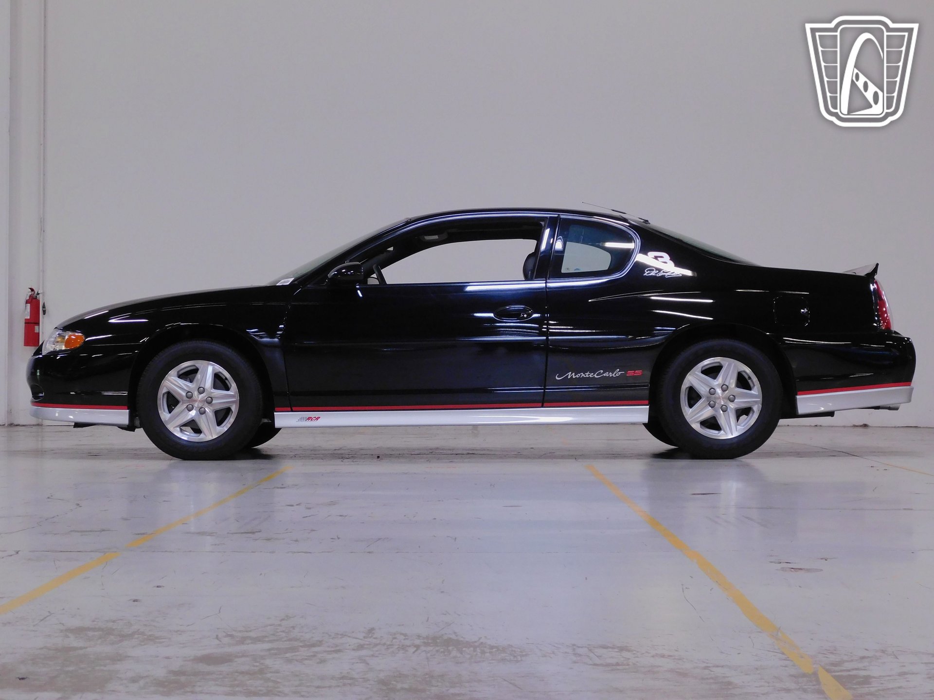 Used 2002 Chevrolet Monte Carlo SS w/ Pace Car Replica Pkg FWD image 21