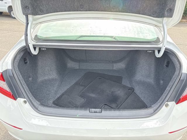 Used 2018 Honda Accord EX-L image 12