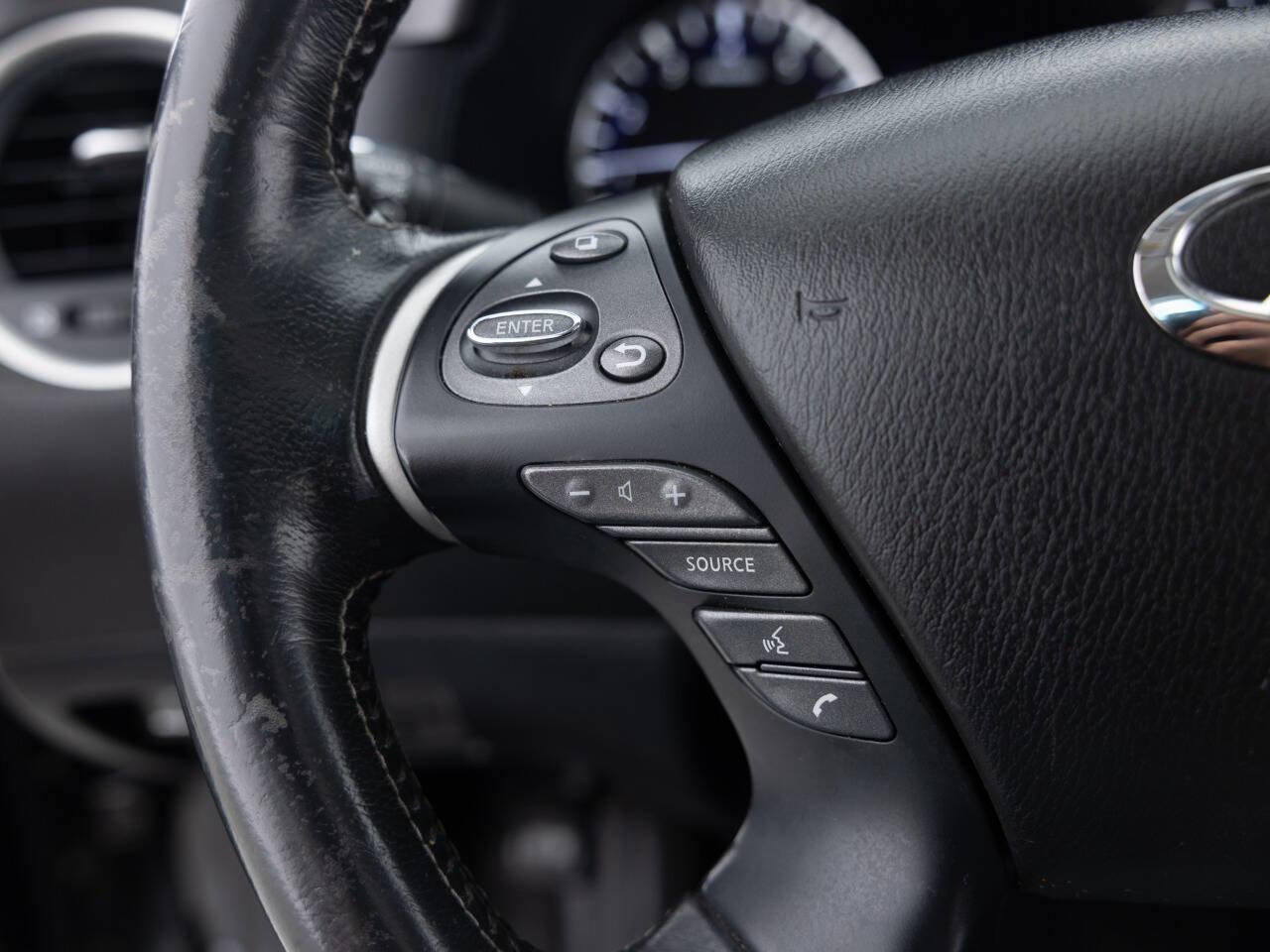 Used 2020 INFINITI QX60 Luxe image 40