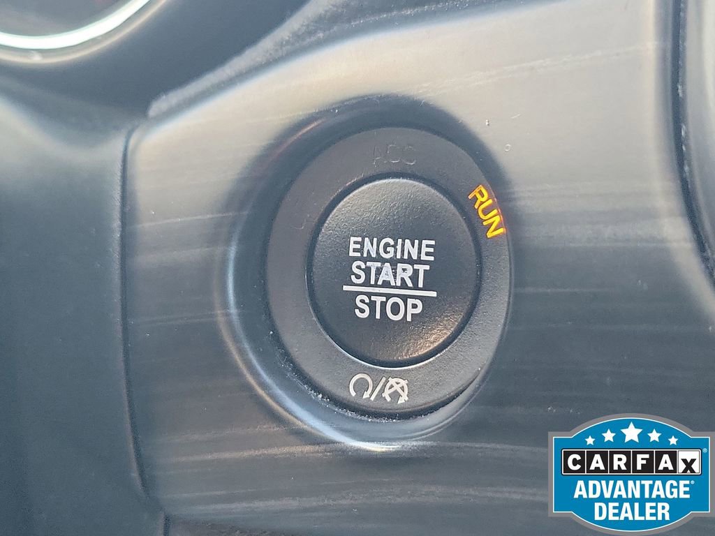 Used 2020 Jeep Grand Cherokee Laredo image 37