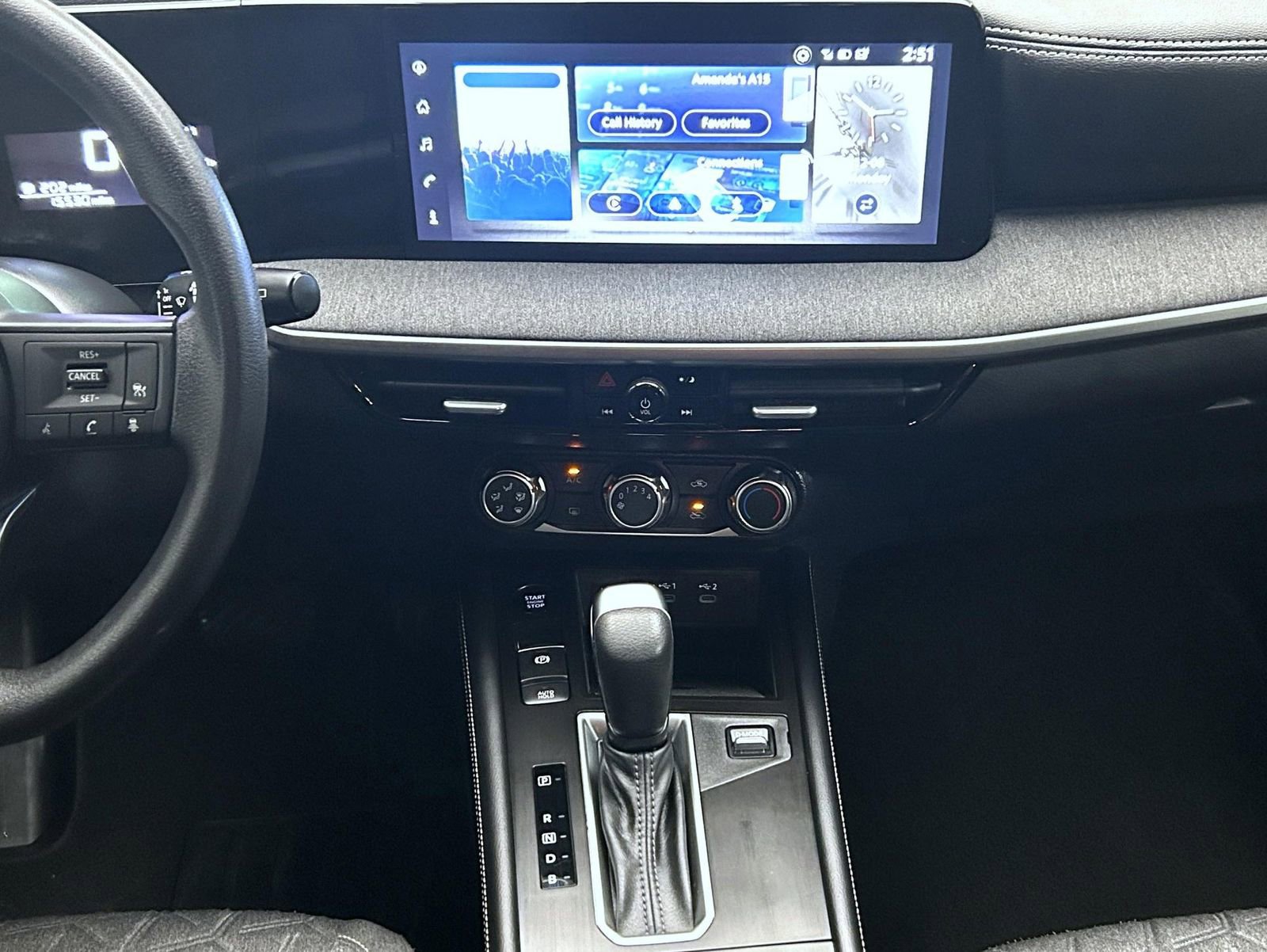 Used 2025 Nissan Kicks SV image 13