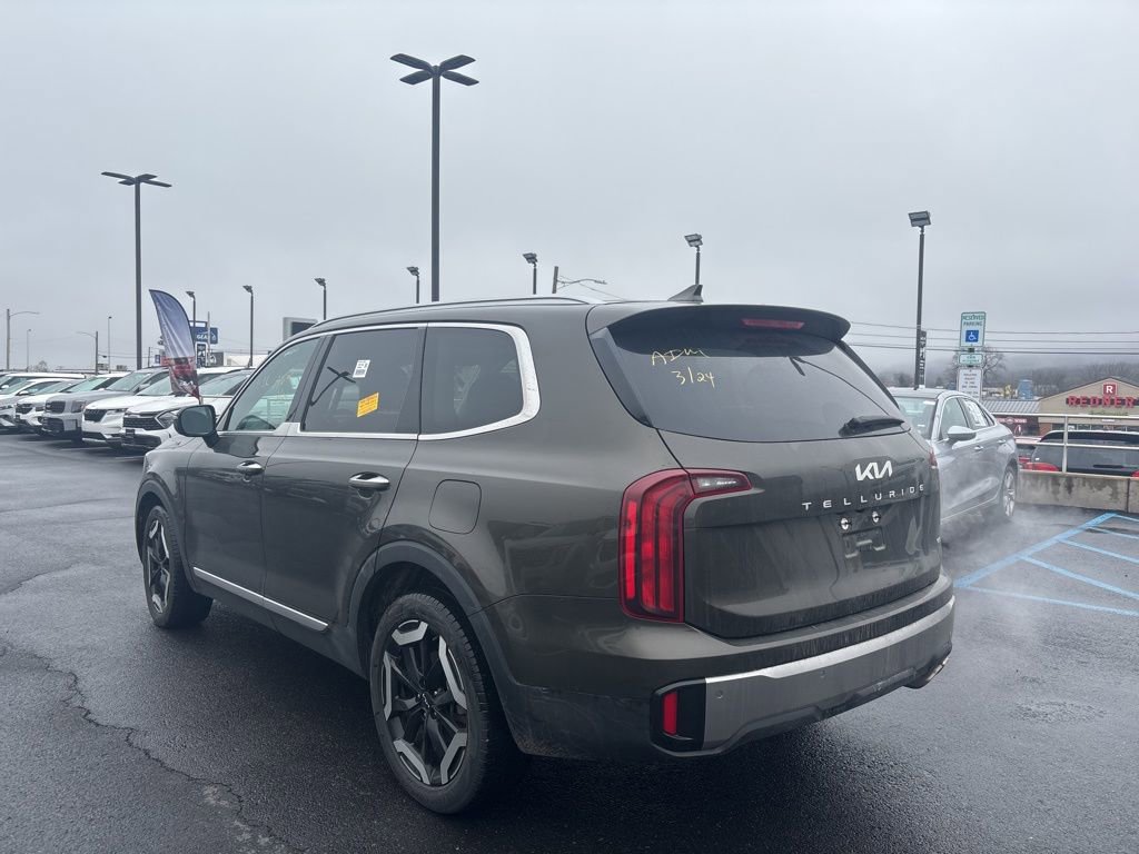 Used 2025 Kia Telluride S image 5