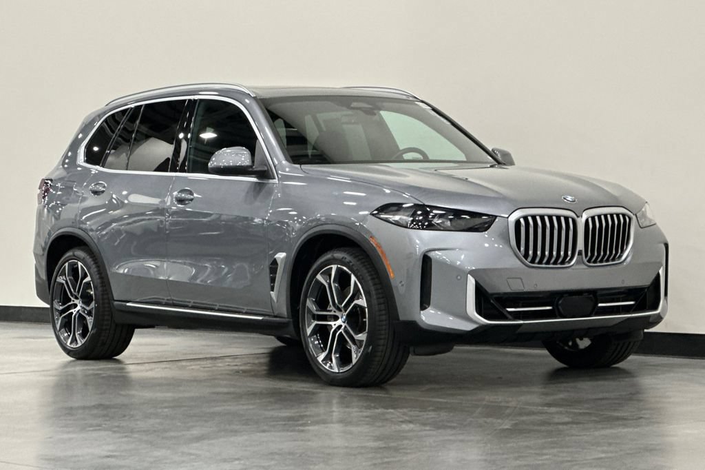 Certified 2024 BMW X5 sDrive40i RWD image 2
