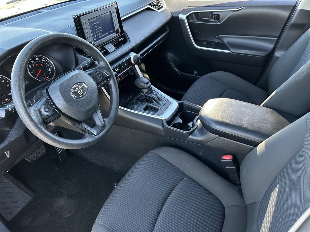 Used 2021 Toyota RAV4 LE w/ Carpet Mat Package (TMS) FWD image 10