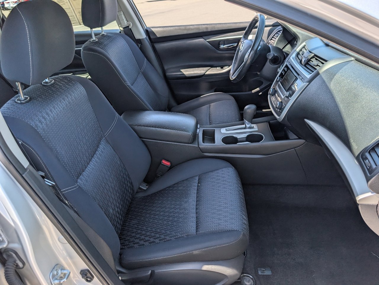 Used 2017 Nissan Altima 2.5 SV FWD image 8
