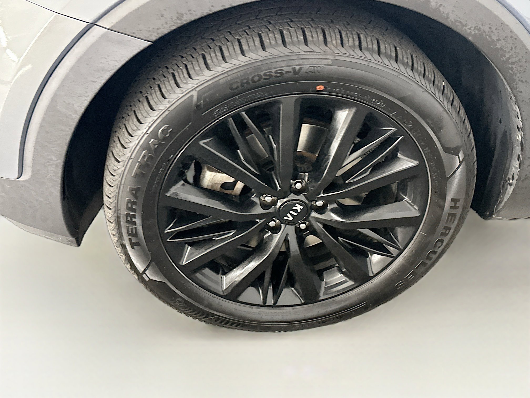 Used 2020 Kia Telluride LX image 11