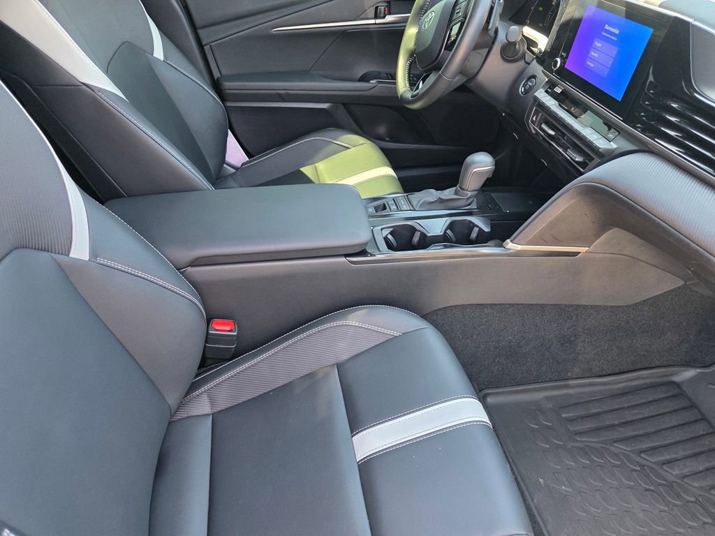 Used 2025 Toyota Camry SE FWD image 21