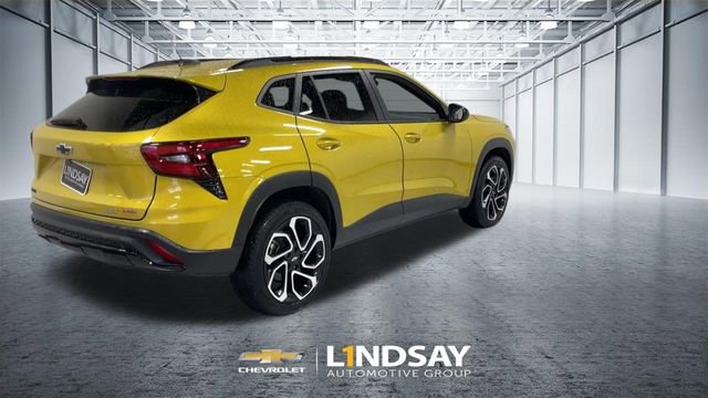 Used 2024 Chevrolet Trax RS w/ Sunroof Package image 9