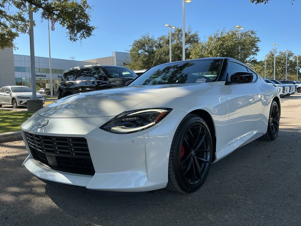 Used 2025 Nissan Z Performance w/ Floor Mat Package image 7