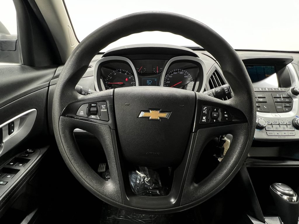 Used 2017 Chevrolet Equinox LS FWD image 22