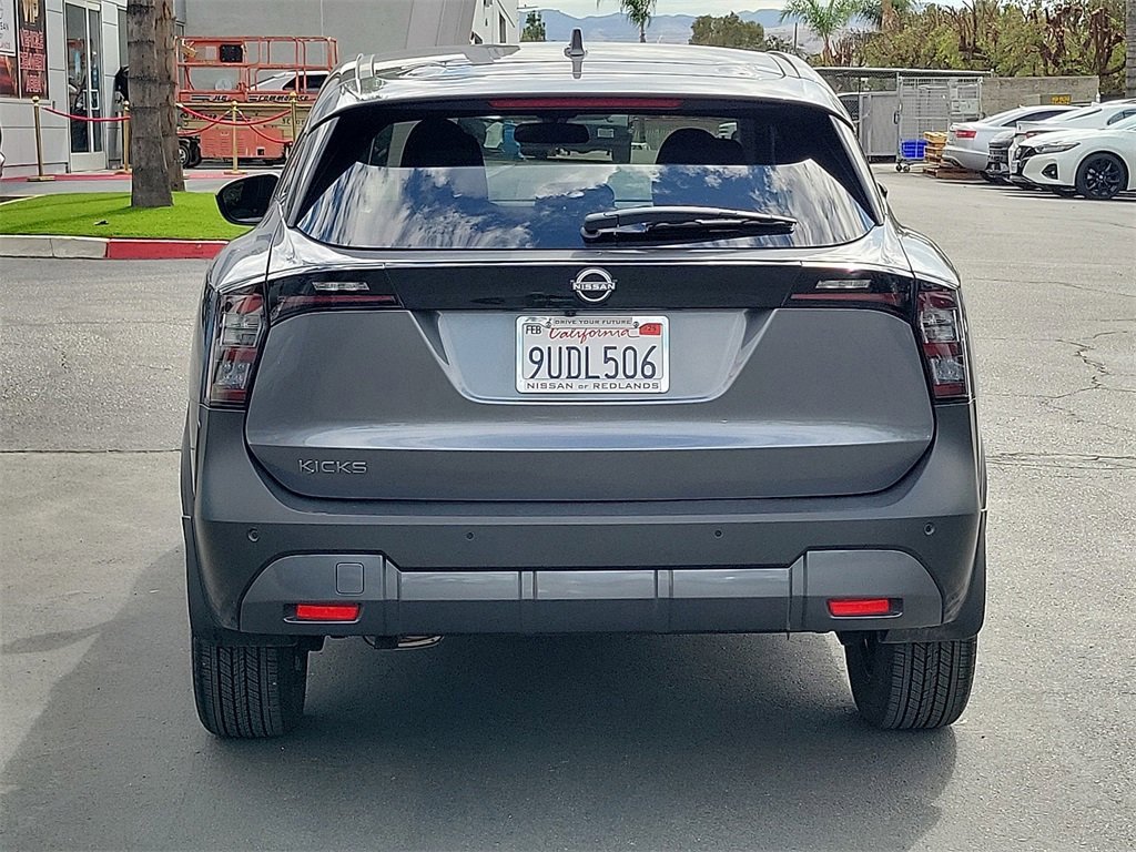 Certified 2025 Nissan Kicks SV image 30