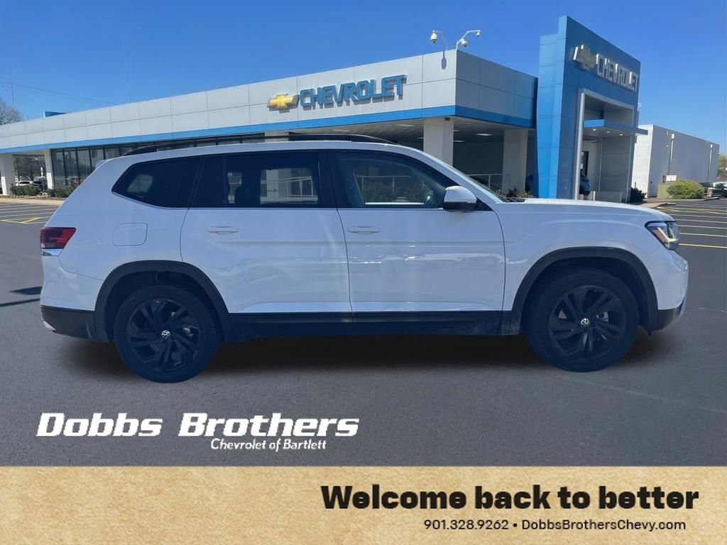 Used 2023 Volkswagen Atlas SE w/ Black Wheel Package FWD image 9