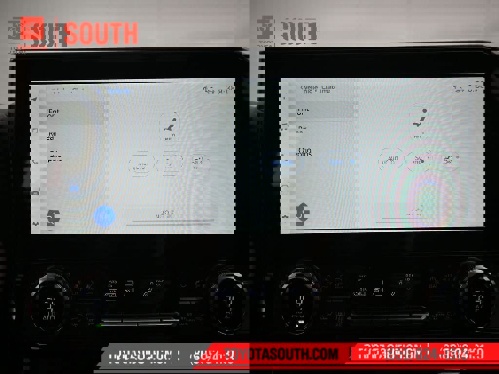 New 2026 Toyota Highlander XLE image 17