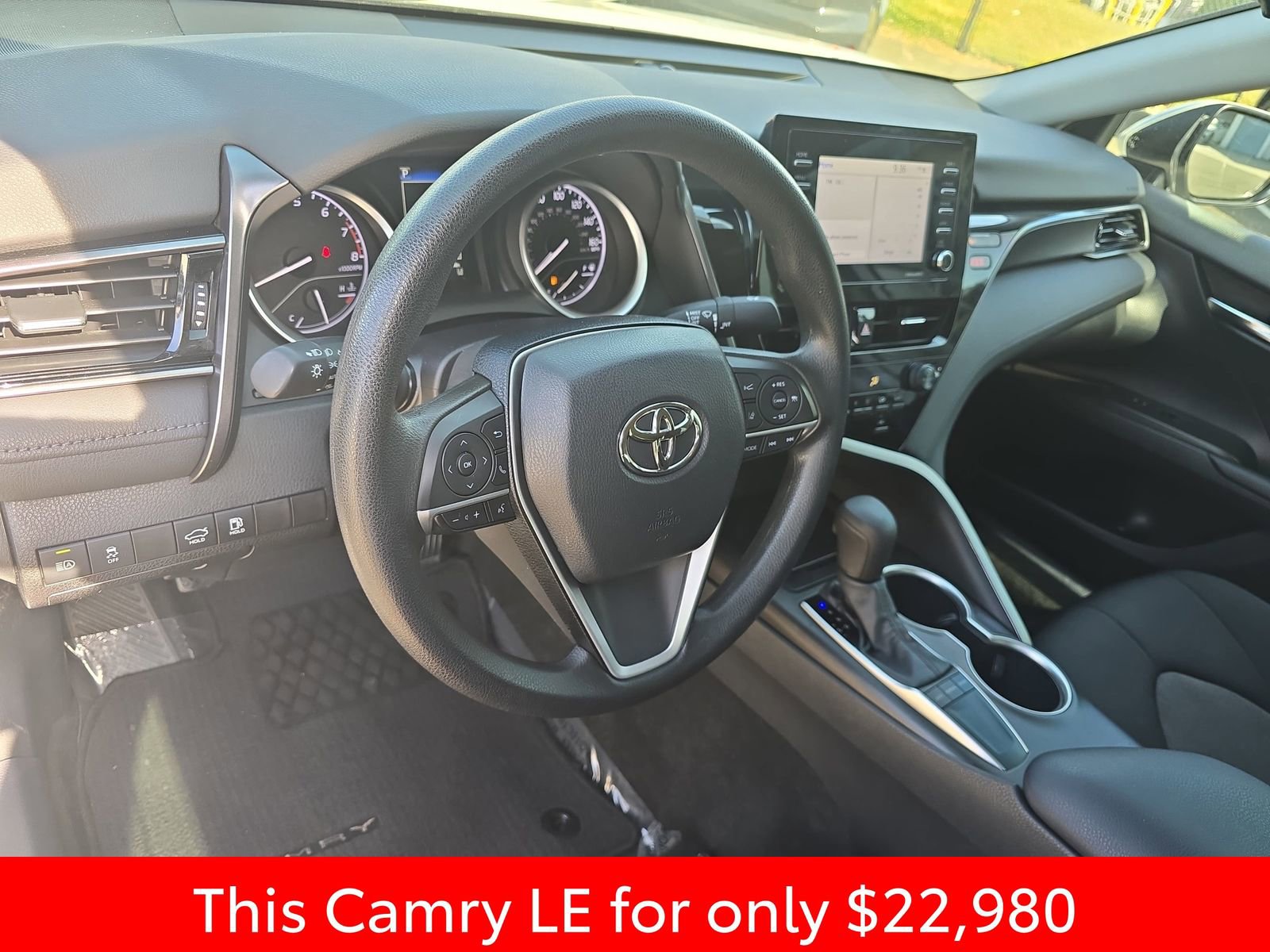 Used 2022 Toyota Camry LE FWD image 21