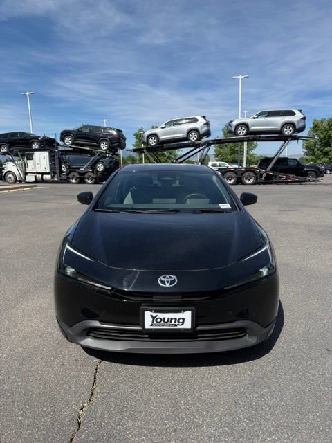 Certified 2023 Toyota Prius LE FWD image 3