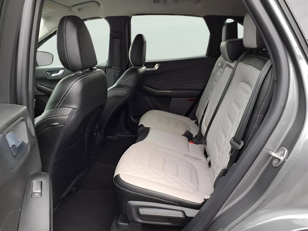 Used 2024 Ford Escape SE w/ PHEV Premium Package image 20