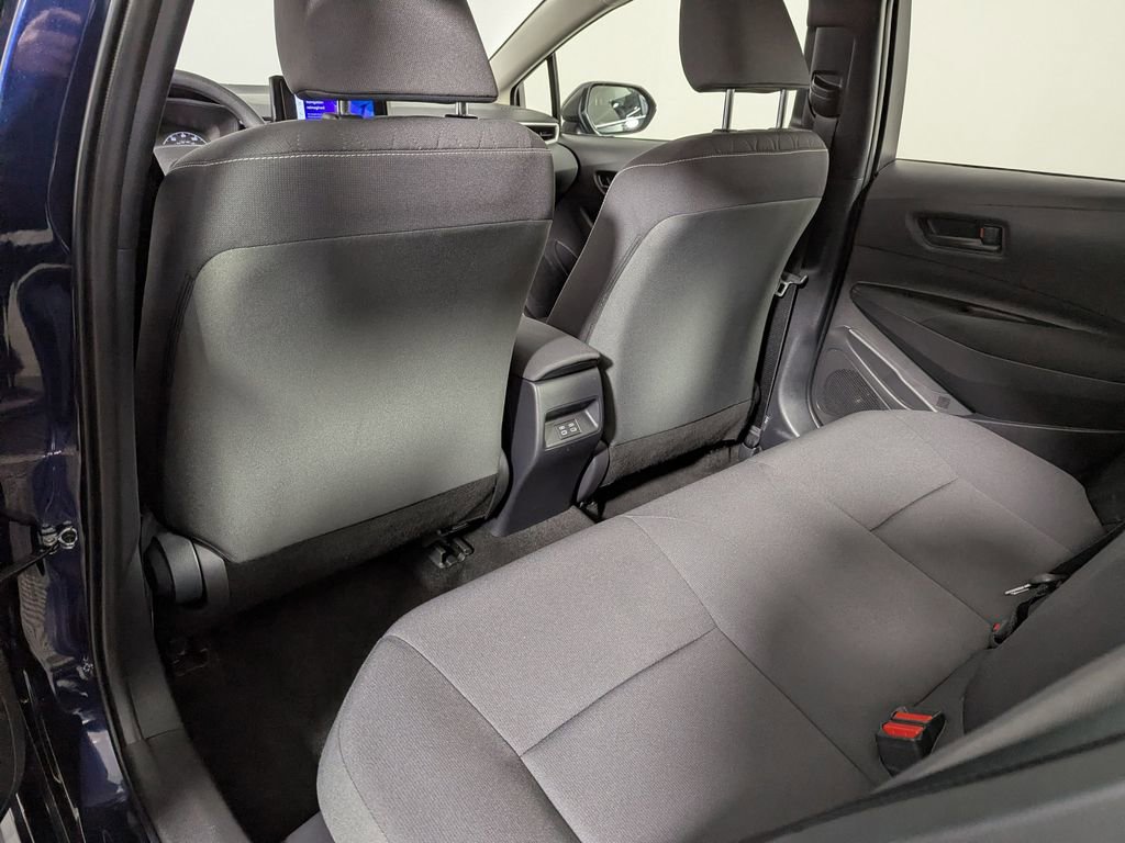 Certified 2025 Toyota Corolla LE image 38