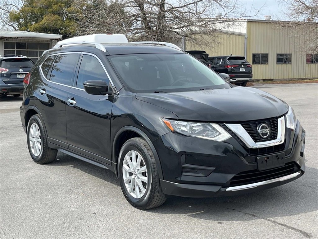 Used 2018 Nissan Rogue SV image 7