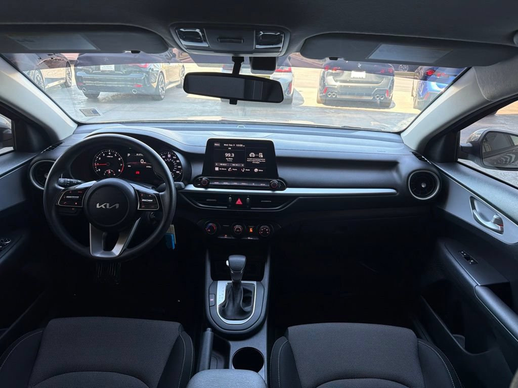 Used 2024 Kia Forte LXS FWD image 11