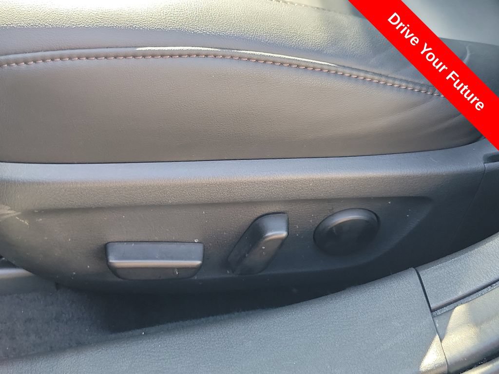 Used 2025 MAZDA MAZDA3 s FWD image 19