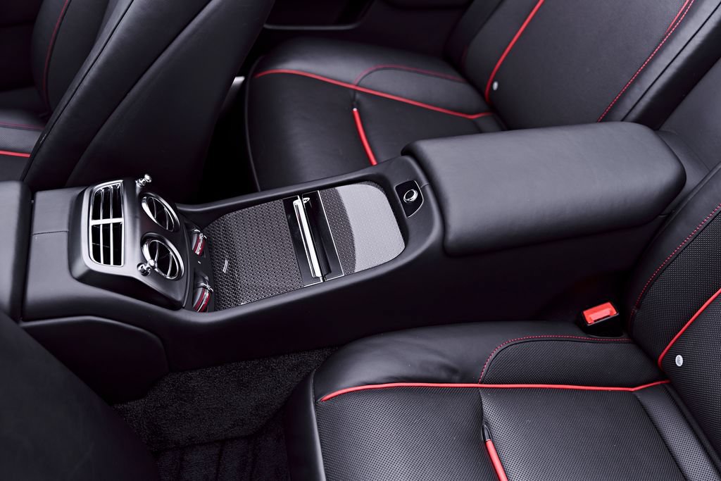 Used 2020 Rolls-Royce Dawn RWD image 58