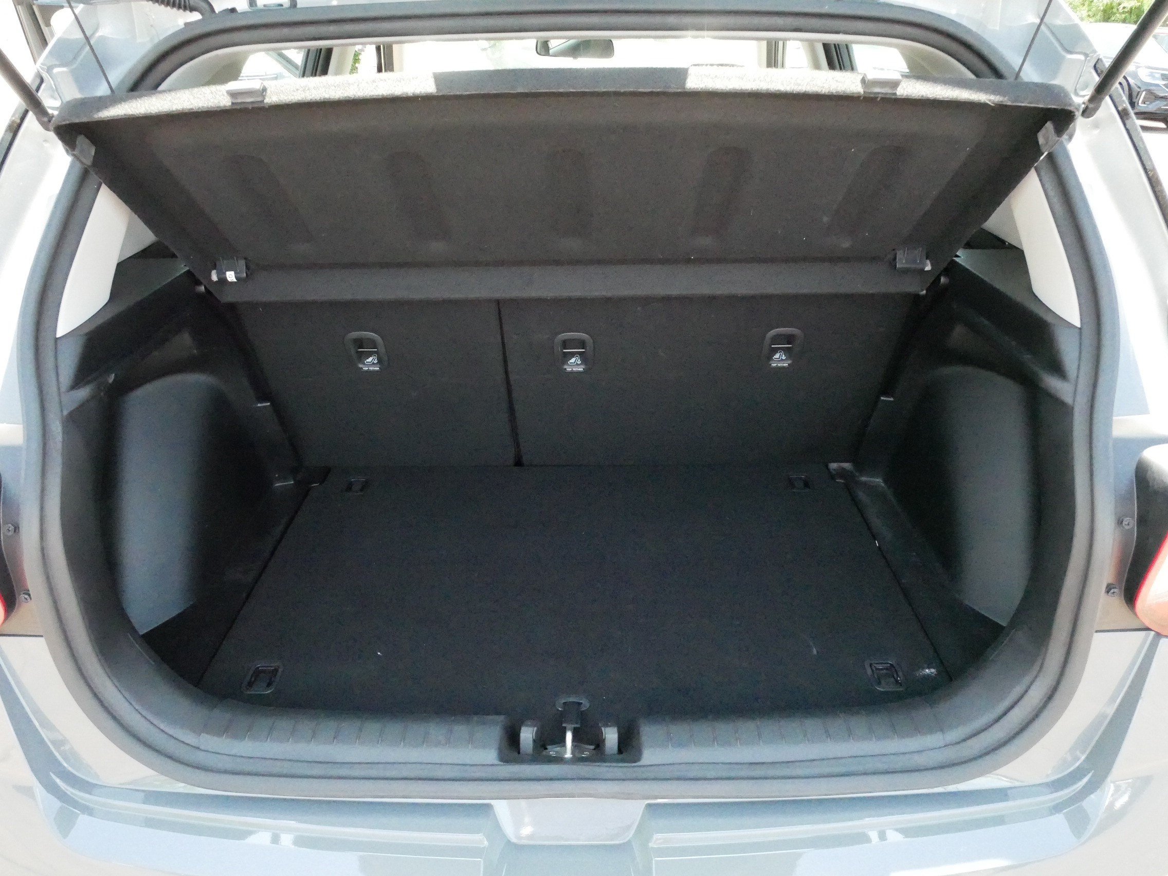 Used 2021 Hyundai Venue SEL FWD image 18