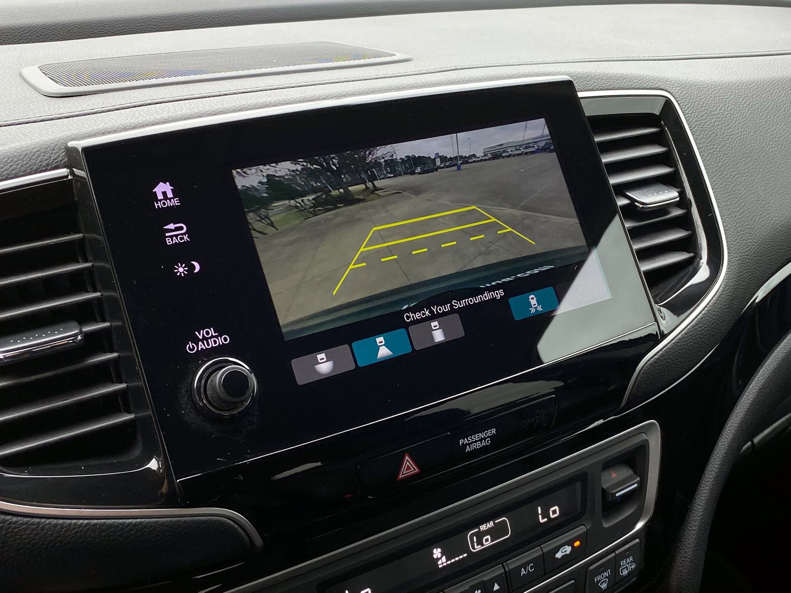 Used 2019 Honda Pilot Touring image 16